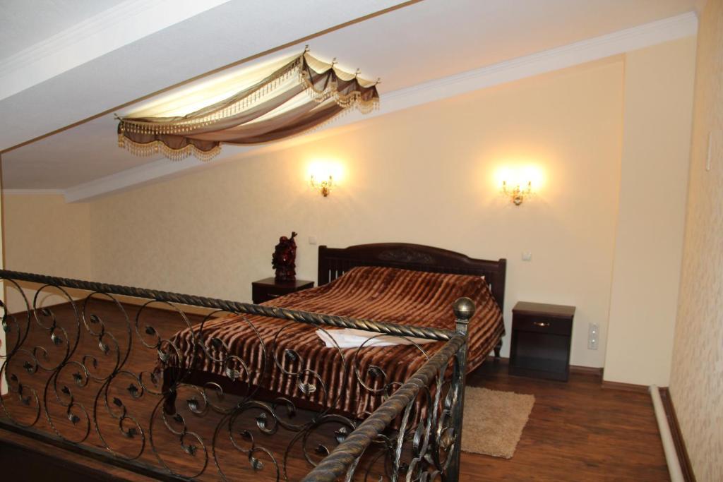 Hotel Meduza Kharkiv Room photo